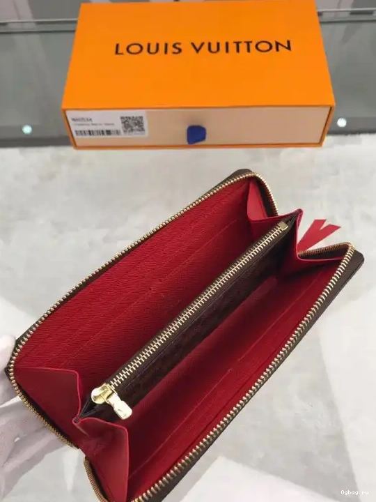 ZIPPY LOUIS VUITTON 0510